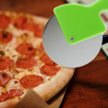nóż pizza1.png